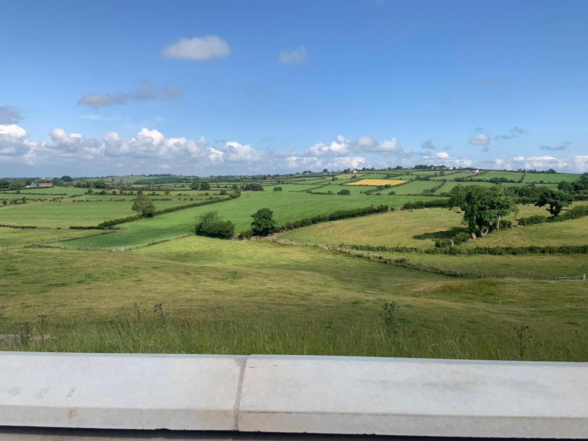 Gracey'S Hillside Lodge Ballyward Exteriör bild